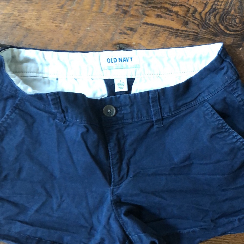 Old Navy shorts - Picture 2 of 3